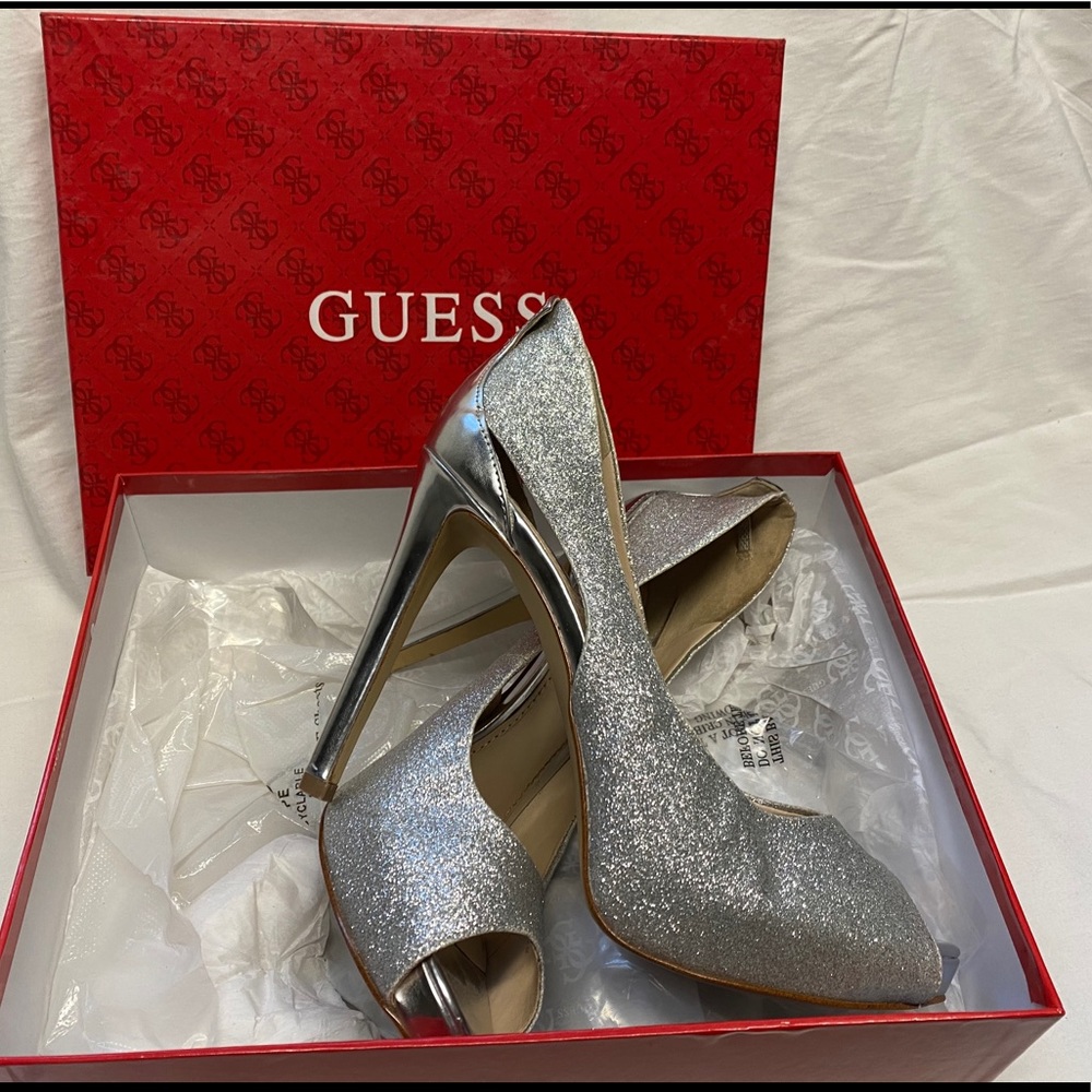 Guess Harrah Silver Glitter Size 8.5 EUC